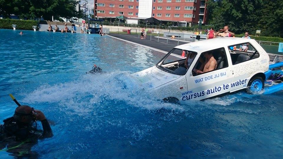 Cursus Auto te water